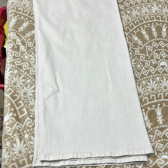 Universal Thread High-Rise Flare Jeans - Cream - Picture 11 of 12